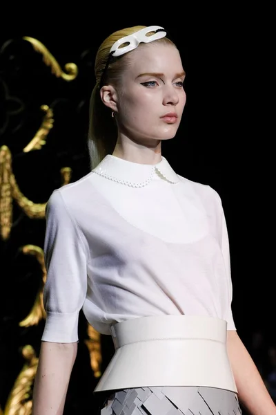 Look 138